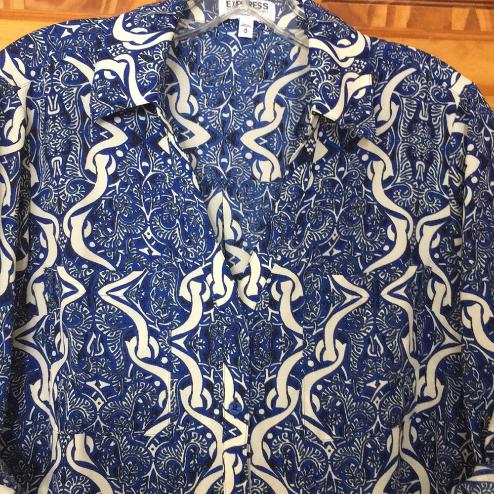Blue Print Top - Picture 2 of 3